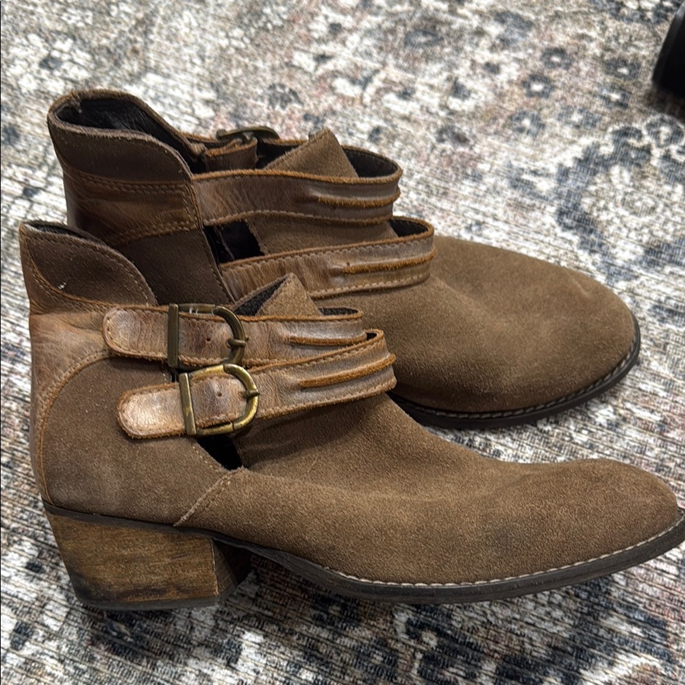 Steve Madden Brown Suede Ankle Boots